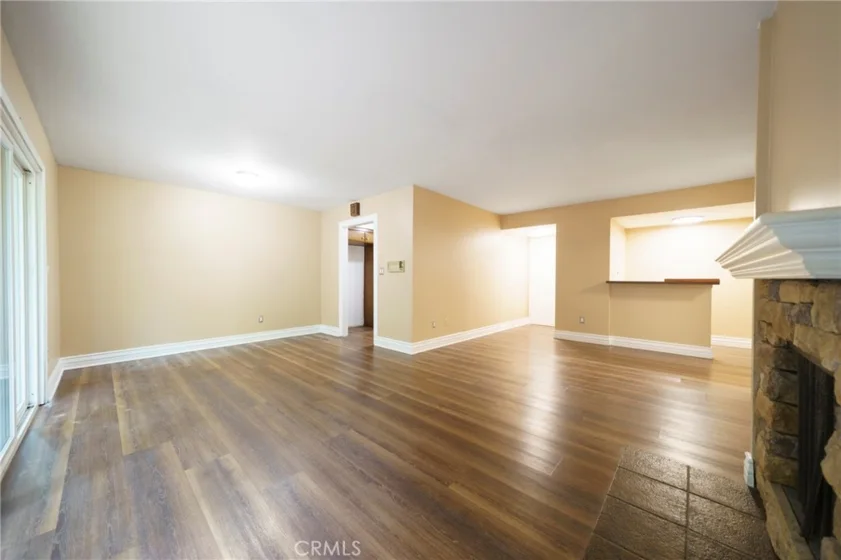 8120 Canby Ave #6 photo 15