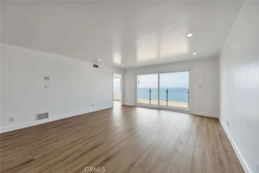 18203 Coastline #13 photo 6