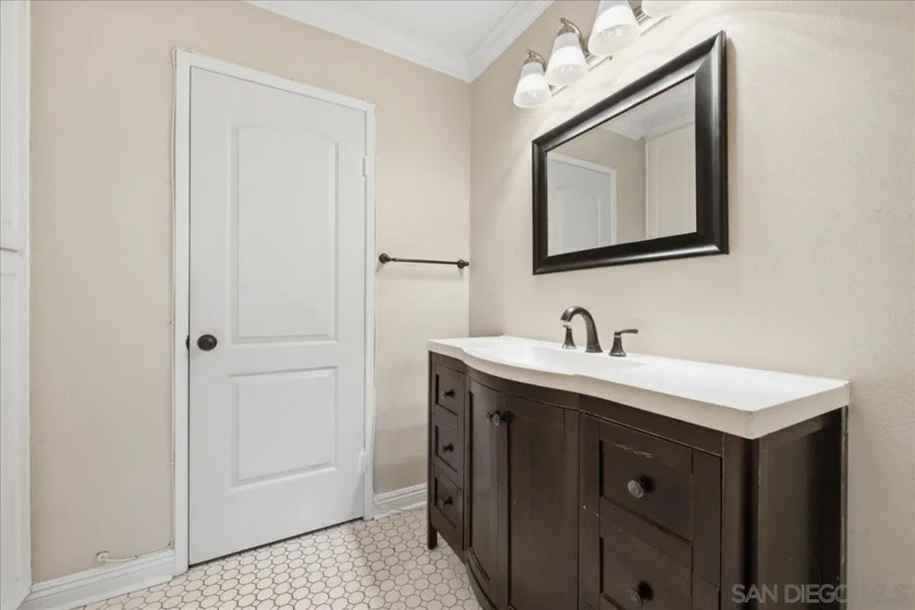 4113 Mount Alifan #C photo 3