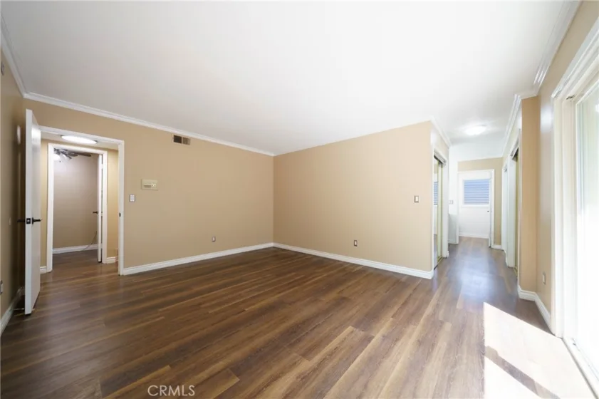 8120 Canby Ave #6 photo 29