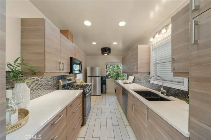 2027 E Appleton #1 photo 21