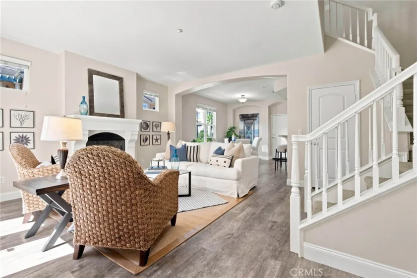 7244 Lisamarie Court photo 5