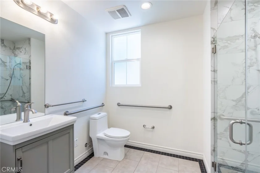 111 E Mclean Street #B photo 9