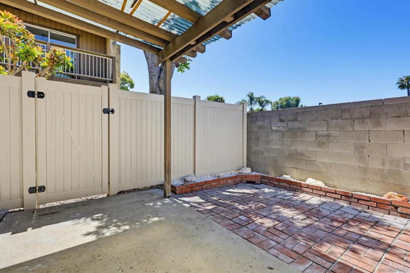 980 E Main #A photo 28