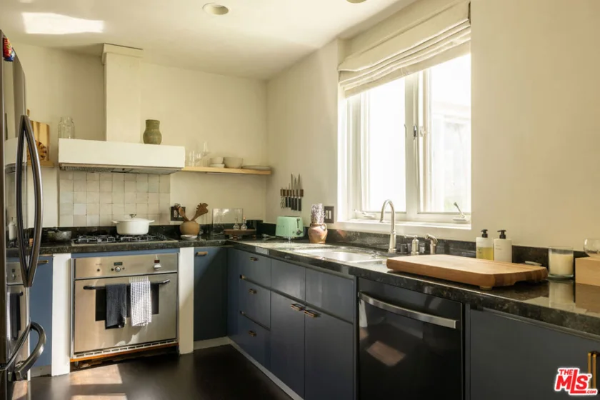 1424 N Crescent Heights Boulevard #34 photo 8