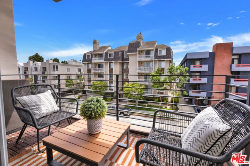 1540 Amherst Avenue #301 photo 1