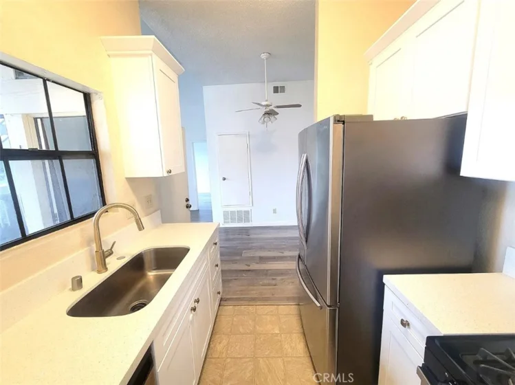 10630 S Lakeside #276 photo 6