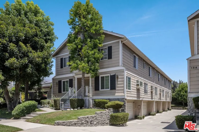 154 N Meridith Avenue #7 photo 2