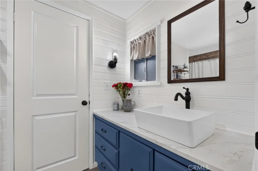 41926 Juniper photo 24