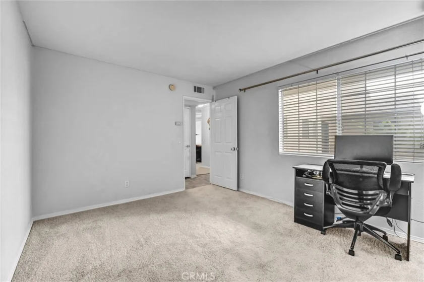 5500 Owensmouth Avenue #122 photo 26