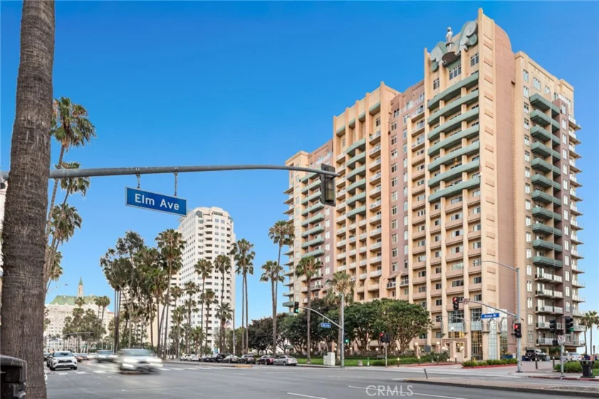 488 E Ocean #809 photo 45