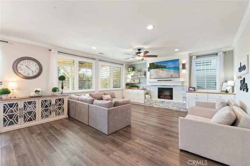 34242 Faircrest Street photo 17