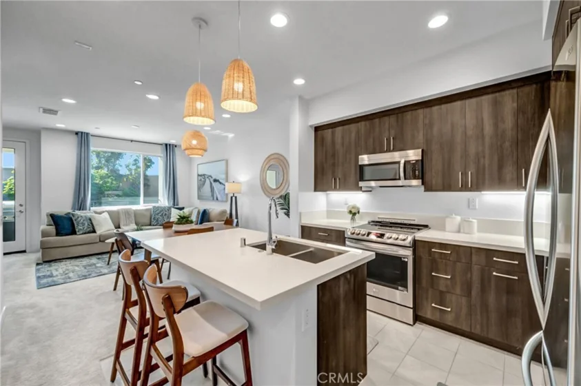5092 Long Beach photo 9
