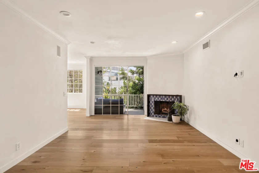 11667 Gorham Avenue #201 photo 2