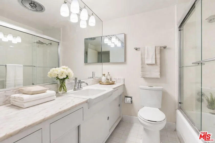 10450 Wilshire Boulevard #4G photo 25