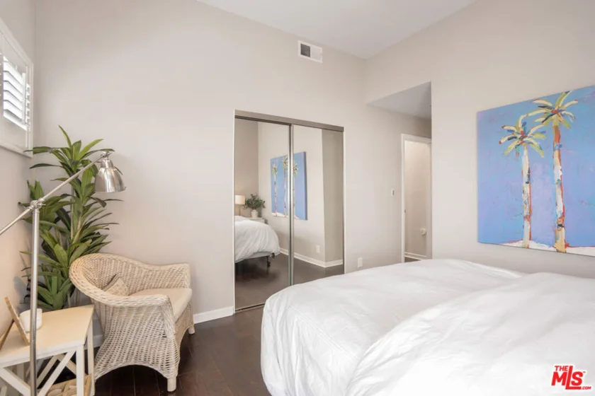 11954 Mayfield Avenue #6 photo 11