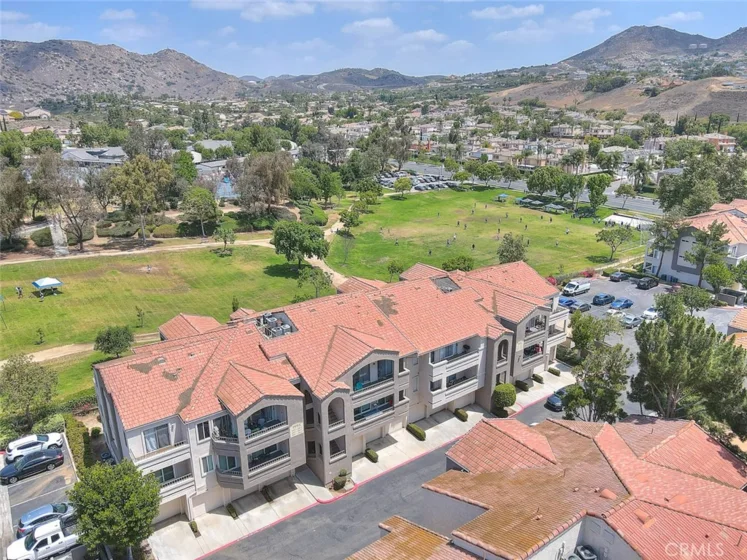 1023 Vista Del Cerro #302 photo 33