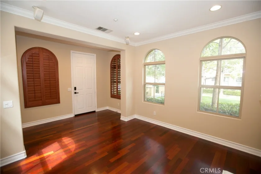129 Chantilly photo 4