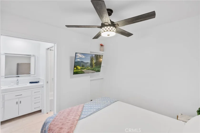 500 Cagney Lane #205 photo 18