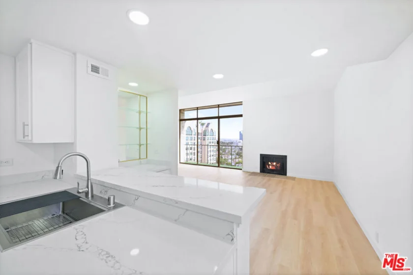10535 Wilshire Boulevard #1803 photo 10