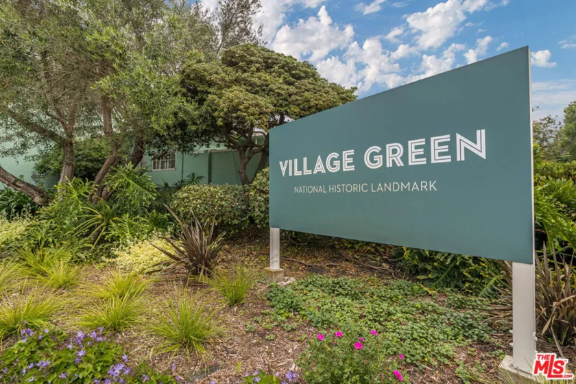 5383 Village photo 15