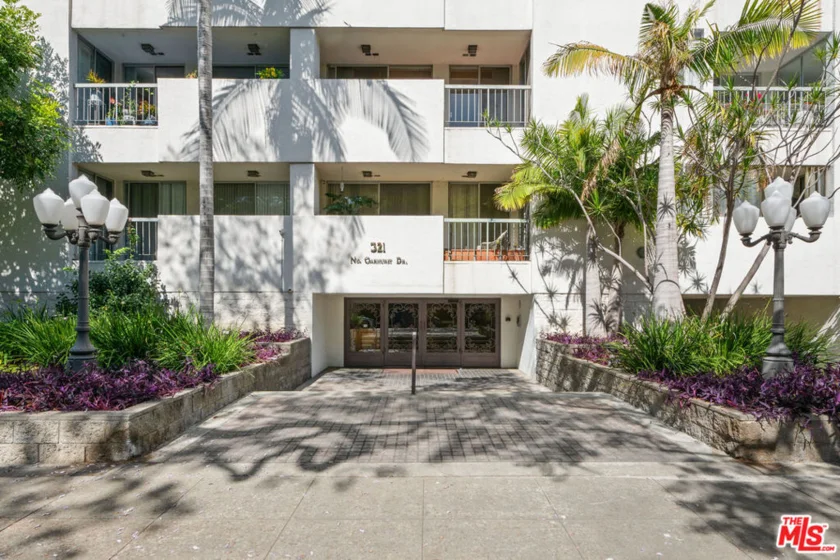 321 N Oakhurst Drive #601 photo 24