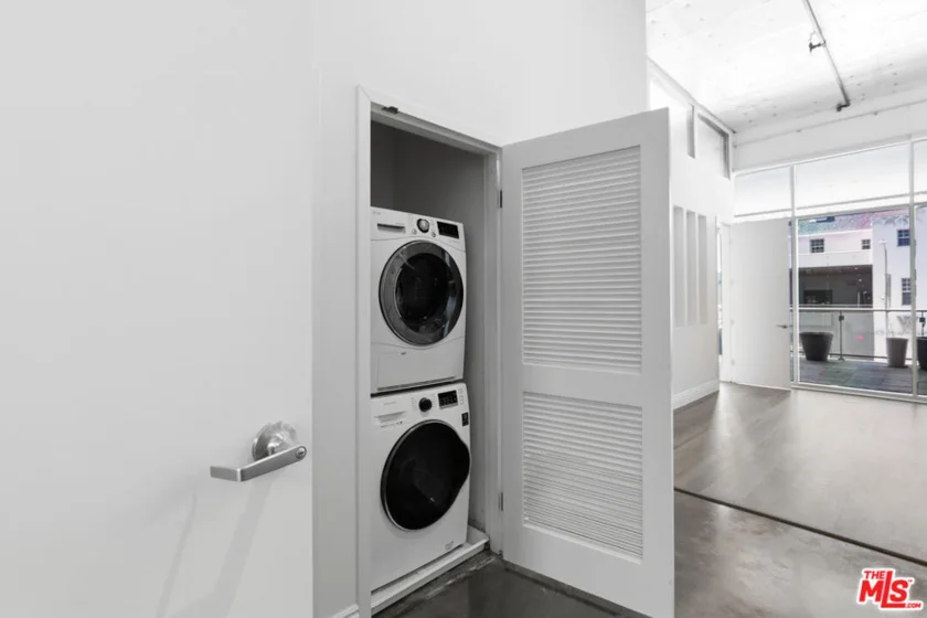 3785 Wilshire Boulevard #204 photo 25
