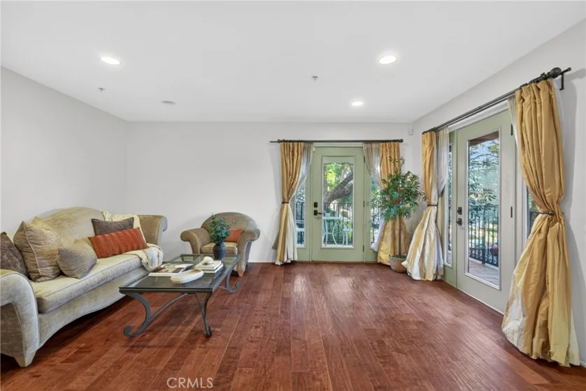 4301 Los Feliz #12 photo 20