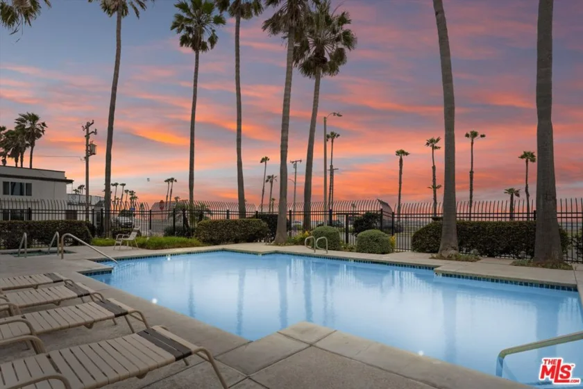 1200 Pacific Coast Highway #305 photo 40