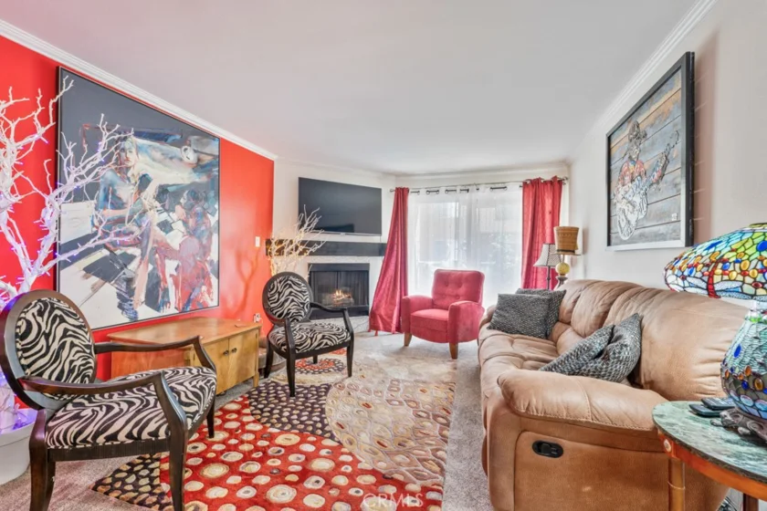21500 Burbank Boulevard #221 photo 1