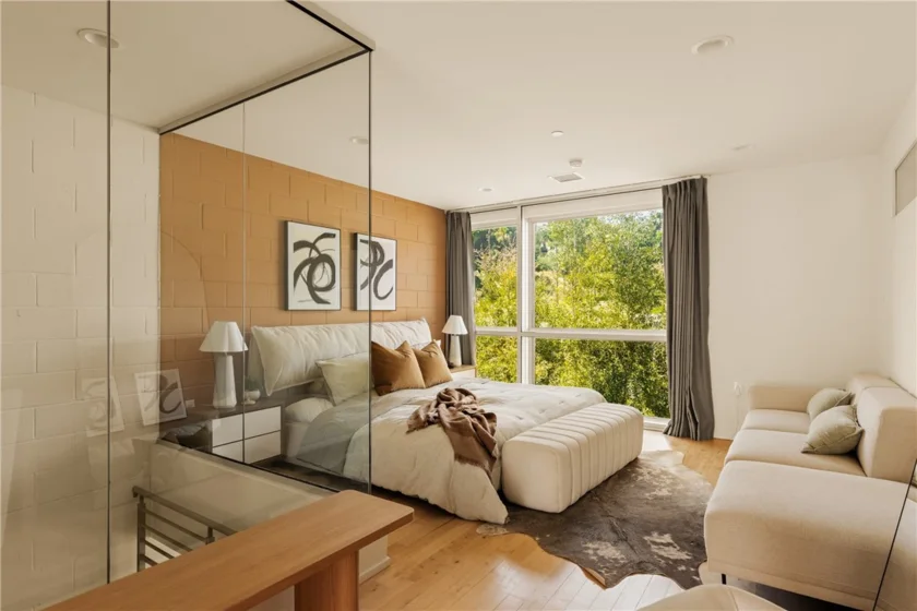3450 W Cahuenga #907 photo 19