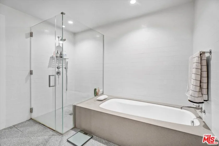 10777 Wilshire Boulevard #209 photo 7