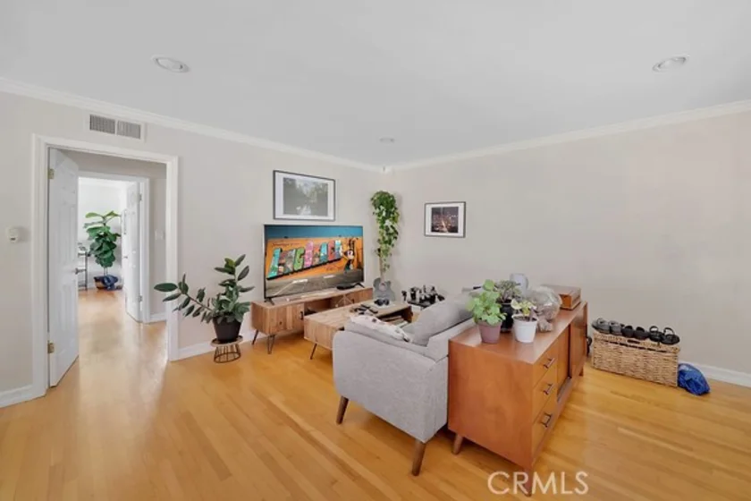 100 Esperanza Avenue #7 photo 1