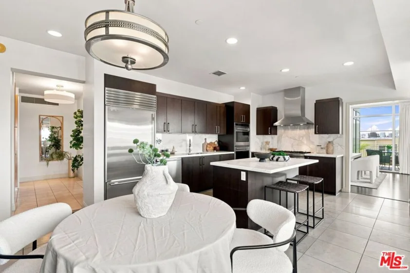 10800 Wilshire Boulevard #403 photo 21