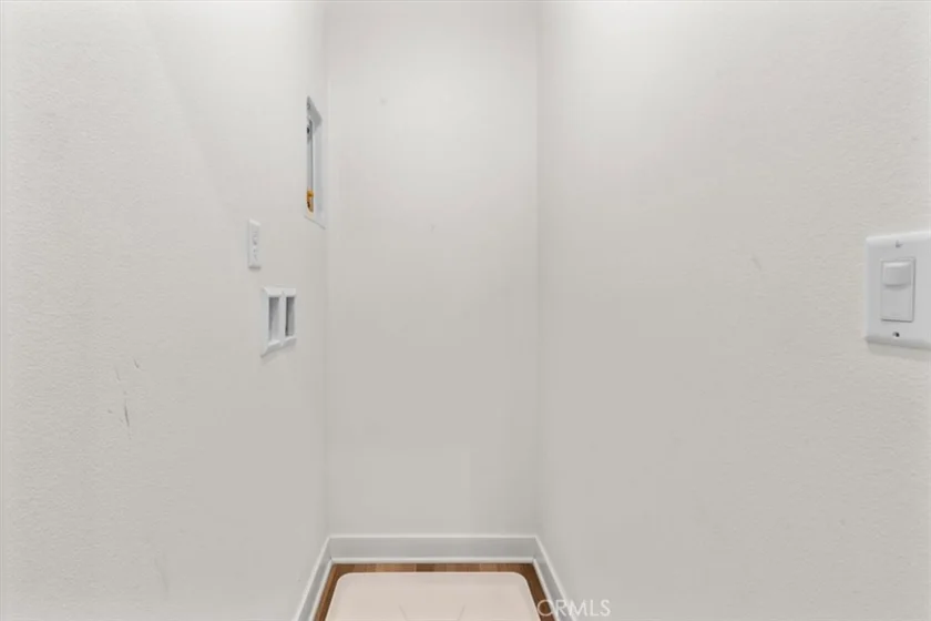1206 W Cara photo 41