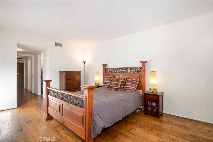927 N Kings Road #118 photo 9