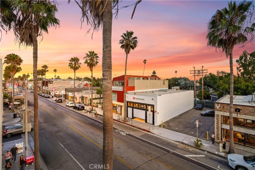 1121 Abbot Kinney photo 28