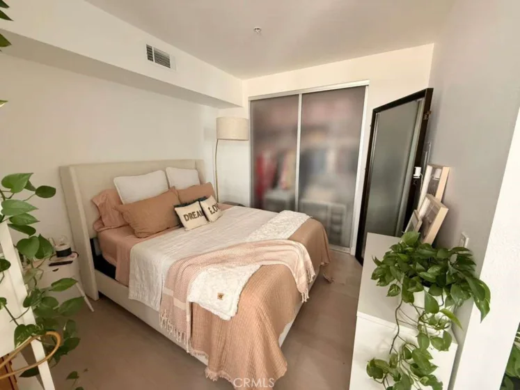 1234 Wilshire #233 photo 18