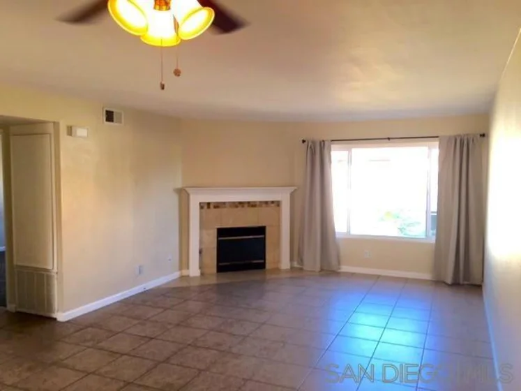 9821 Caspi Gardens #8 photo 3