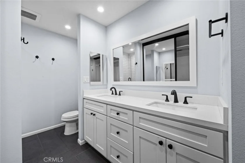 3663 Country Club Drive #E photo 50