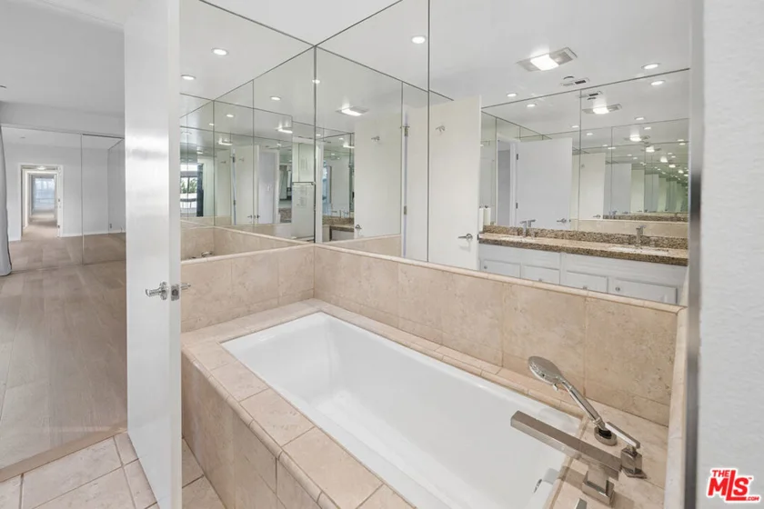 200 N Swall Drive #462 photo 8