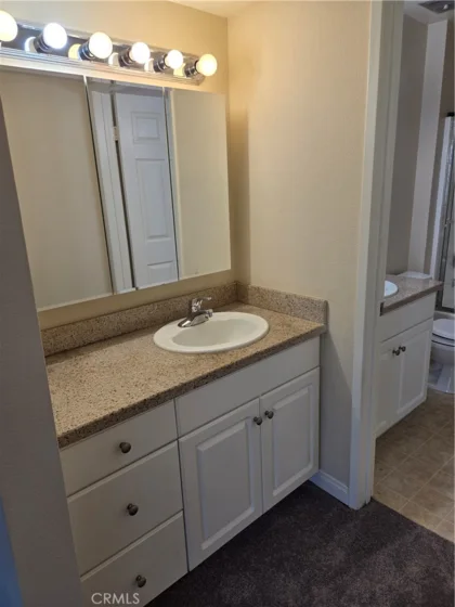 5520 Owensmouth Avenue #313 photo 12