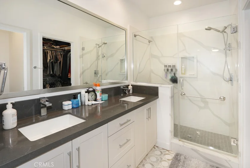 854 S Harbor Boulevard photo 36