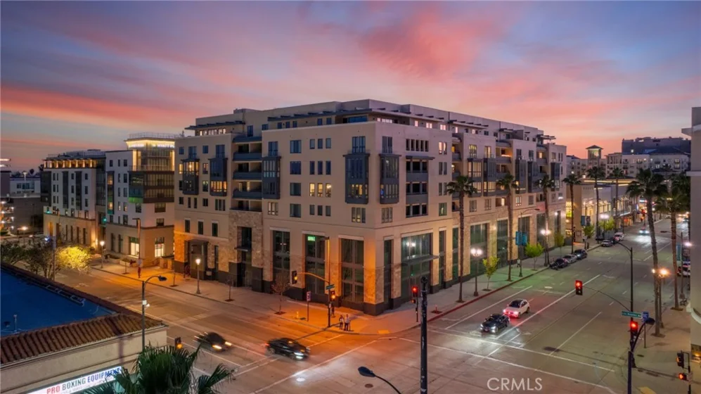 39 S Los Robles Avenue #6010 photo 1