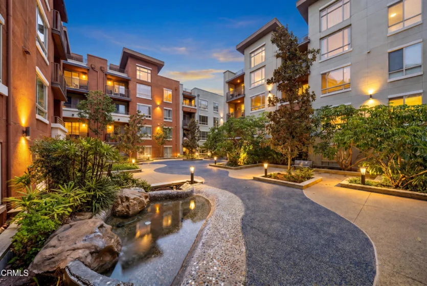 100 S Alameda Street #259 photo 28