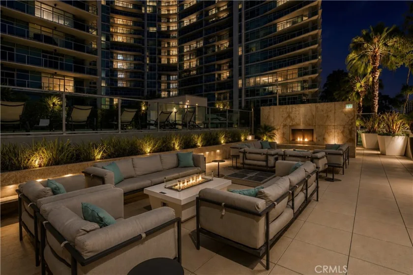 13650 Marina Pointe Drive #609 photo 51