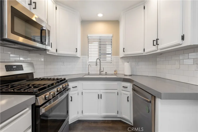 3913 N Virginia Road #207 photo 1