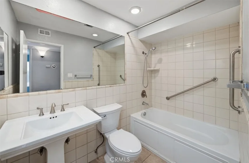5700 Etiwanda Avenue #154 photo 22