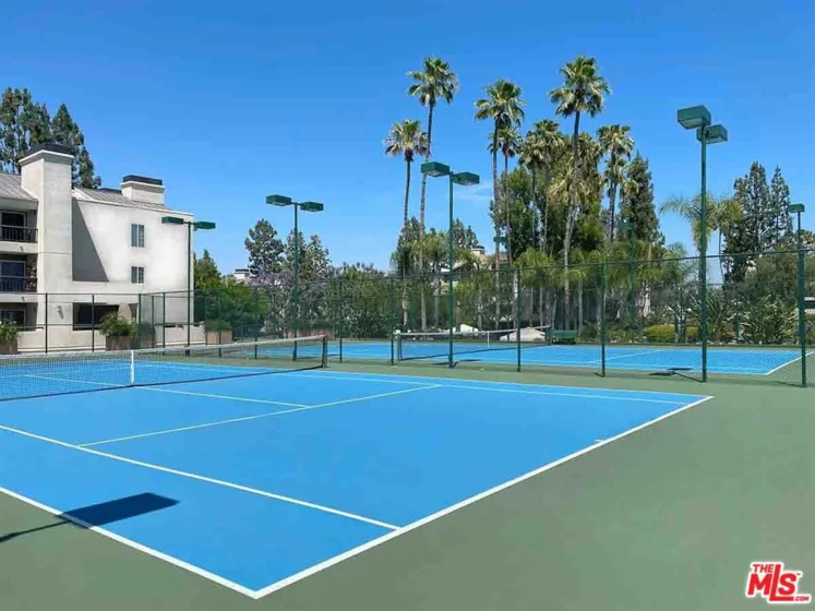 5535 Canoga Avenue #115 photo 6