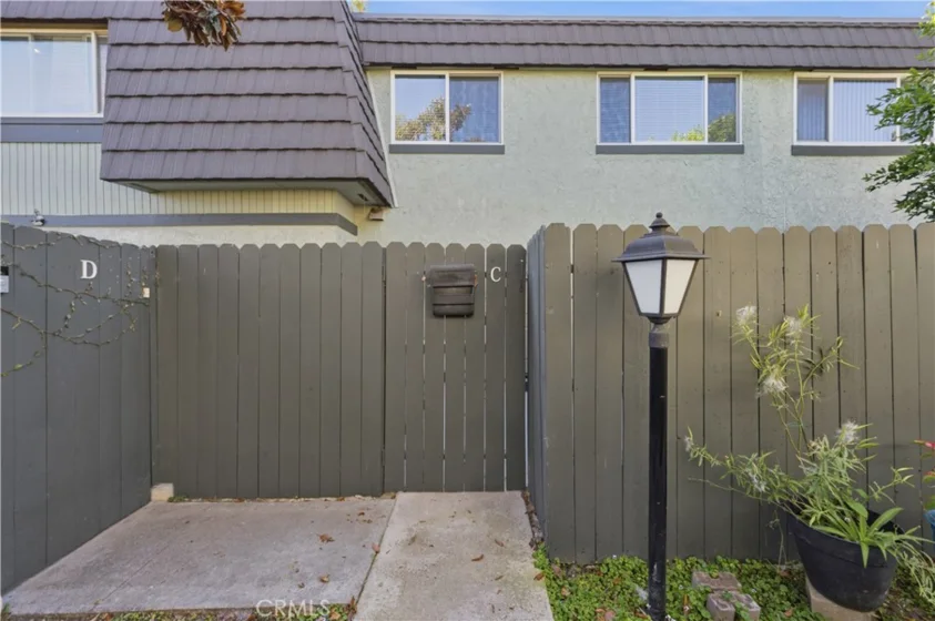 1651 Iowa Street #C photo 22